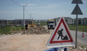luleburgaz-belediyesinden-tam-saha-calisma-sokak-ve-caddeler-birer-birer-yenileniyor-TiTCNIZ6.jpg