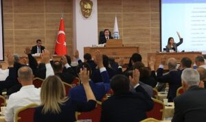 mugla-buyuksehir-belediye-meclisi-ahmet-aras-ogrenciler-icin-1-tlye-dusurdugumuz-sefer-agini-6LREZ3jr.jpg