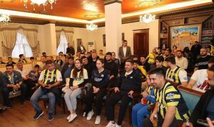 nevsehir-belediye-baskani-rasim-ari-fenerbahce-bekoun-thy-euroleague-final-four-macini-genclerle-birlikte-weNcQwKB.jpg