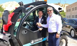 nevsehir-belediye-baskani-rasim-ari-is-makineleri-sektorunde-hizmet-veren-meka-lift-makine-tarafindan-PxGjKhRB.jpg