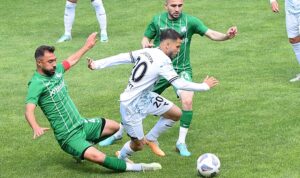 niluferli-futbolcular-sampiyonluk-kupasina-kavustu-5uMx4XWj.jpg