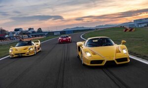 pirellinin-ferrari-classic-icin-sundugu-kataloga-eklenen-yeni-lastik-iki-buyuk-italyan-markasi-arasindaki-Bi49u9sQ.jpg