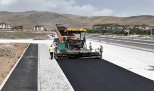 selcuklu-belediyesi-2024-yili-asfalt-ve-altyapi-sezonunu-sicak-asfalt-calismalariyla-acti-MBD7cH6g.jpg