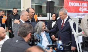 sivas-belediyesi-onculugunde-engelli-vatandaslarimiz-akulu-araclarina-kavustu-5rFHvKAV.jpg