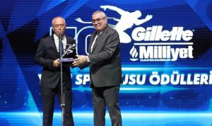turkiye-bisiklet-federasyonu-70gillette-milliyet-yilin-sporcusu-odullerinde-erdogan-demiroren-buyuk-odulune-layik-goruldu-3e52Z2GM.jpg
