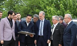 yenicekoy-mahallesinde-yeni-yollar-aciliyor-zUReXbtk.jpg