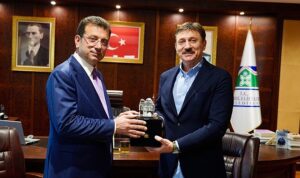 ekrem-imamoglu-bahcelievler-belediye-baskani-hakan-bahadira-tebrik-ziyaretinde-bulundu-Gm37VM3t.jpg