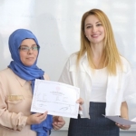 cankayali-kadinlar-okuma-yazma-sertifikalarini-aldi.jpg