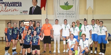 osmangazi-ve-varnadan-voleybol-dostlugu.jpg