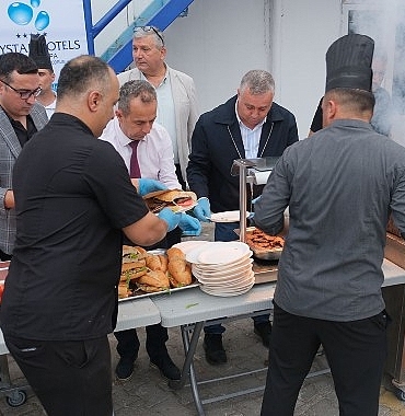 baskan-topaloglundan-sporculara-mangal-partisi.jpg