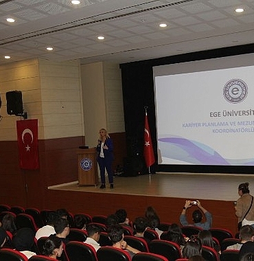 eu-kariyer-planlama-koordinatorlugunden-genclere-ilham-veren-seminer.jpg