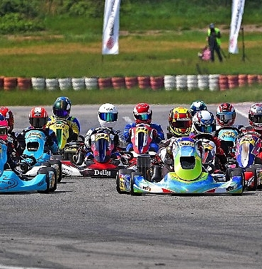 karting-sampiyonasi-yeniden-korfezde.jpg