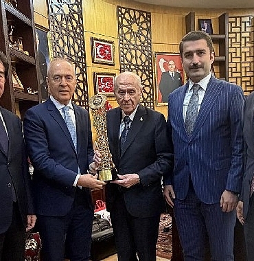 turkiye-bisiklet-federasyonundan-mhp-genel-baskani-devlet-bahceli-ziyareti.jpg