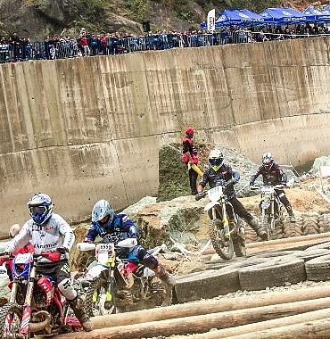 turkiye-enduro-ve-atv-sampiyonasi-senoz-vadisinde-heyecan-dolu-anlara-sahne-oluyor.jpg