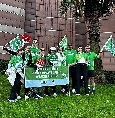 turkiye-is-bankasi-47-istanbul-maratonunda-refikanin-mutfagi-ekibi-tema-vakfi-icin-kostu.jpg
