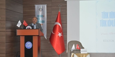 eude-turk-dunyasi-ve-ortak-turk-kimliginin-insasi-paneli-duzenlendi.jpg