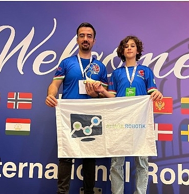 fibonacci-robot-olimpiyatlarinda-aliagadan-3-dunya-birincisi.jpg