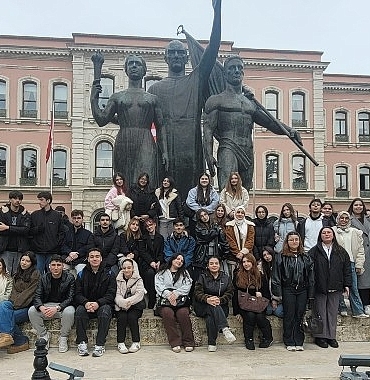 maltepeli-universite-adaylarindan-istanbul-universitesine-ziyaret.jpg
