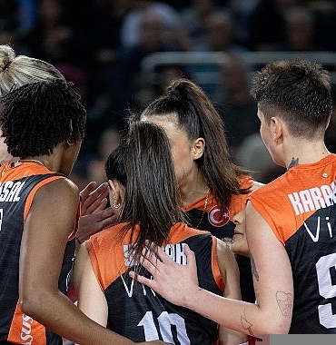 eczacibasi-dynavit-axa-sigorta-kadinlar-kupa-voleyi-ikinci-sirada-tamamladi.jpg