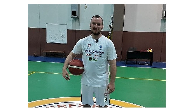 menderes-belediyesi-basketbol-takimindan-dikkat-ceken-hareket.jpg