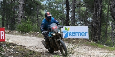 sky-adventure-motosiklet-yarislari-kemerde-basladi.jpg